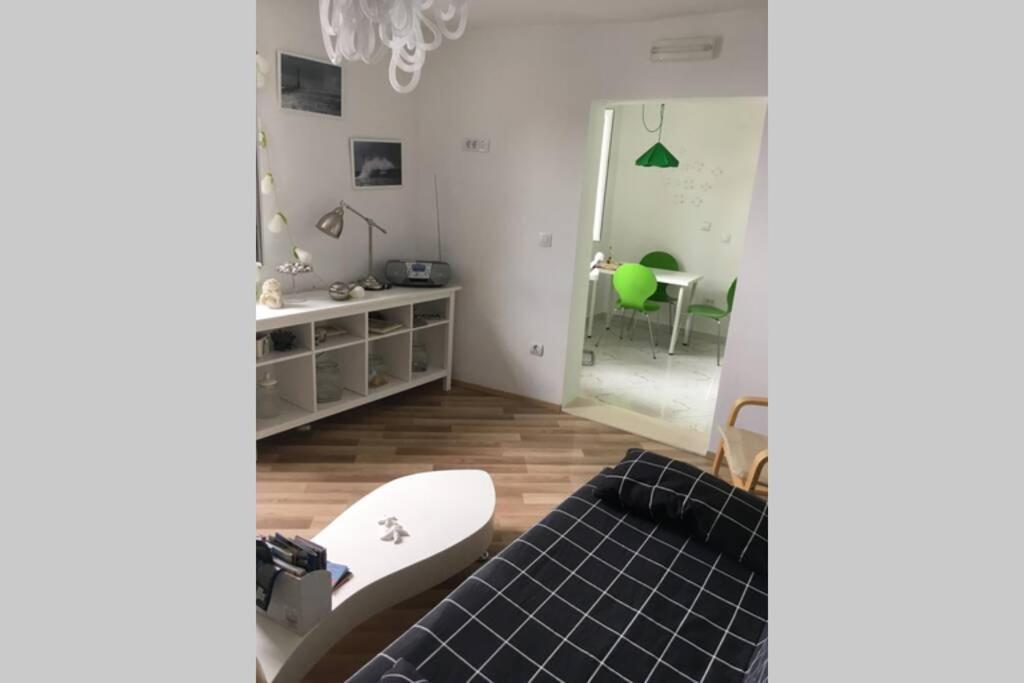 A Bright Hideaway Apartment Dubrovnik Bagian luar foto